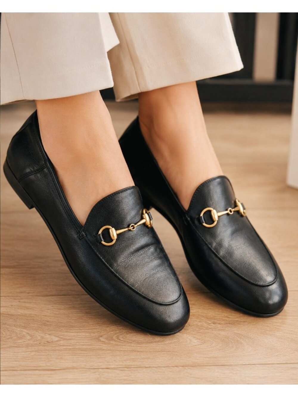 Gucci Black Leather Horsebit Loafers Size 39 EU Womens Classic Black Flats